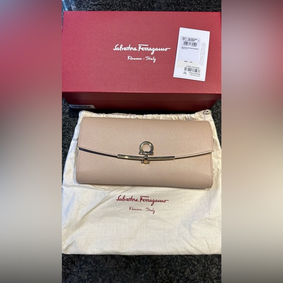 Salvatore Ferragamo Gancini Clutch Bag - Beige - Picture 9 of 13